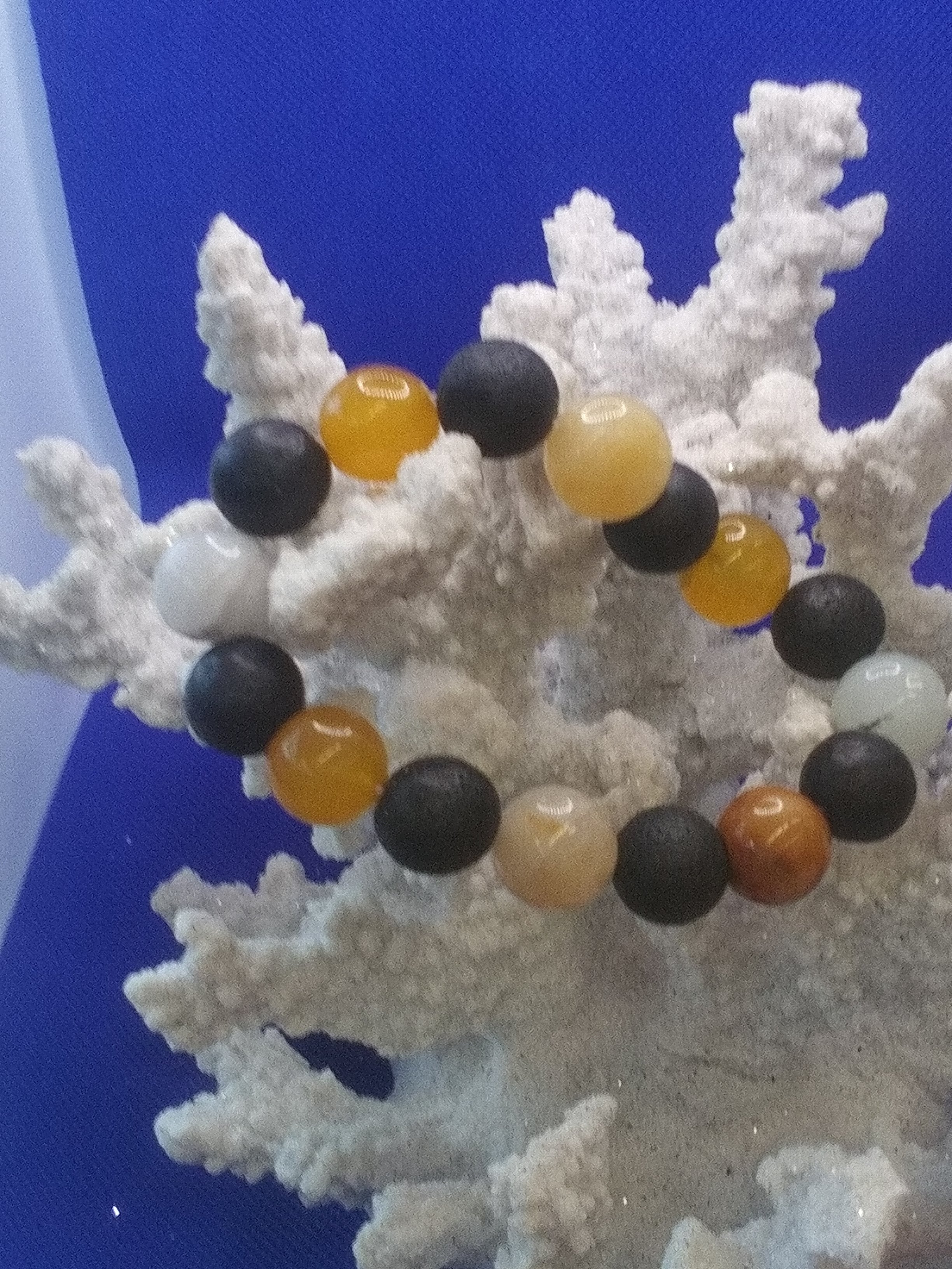 🔥 Men's Black Lava & Yellow Jade Stretch Bracelet – Strength & Prosperity