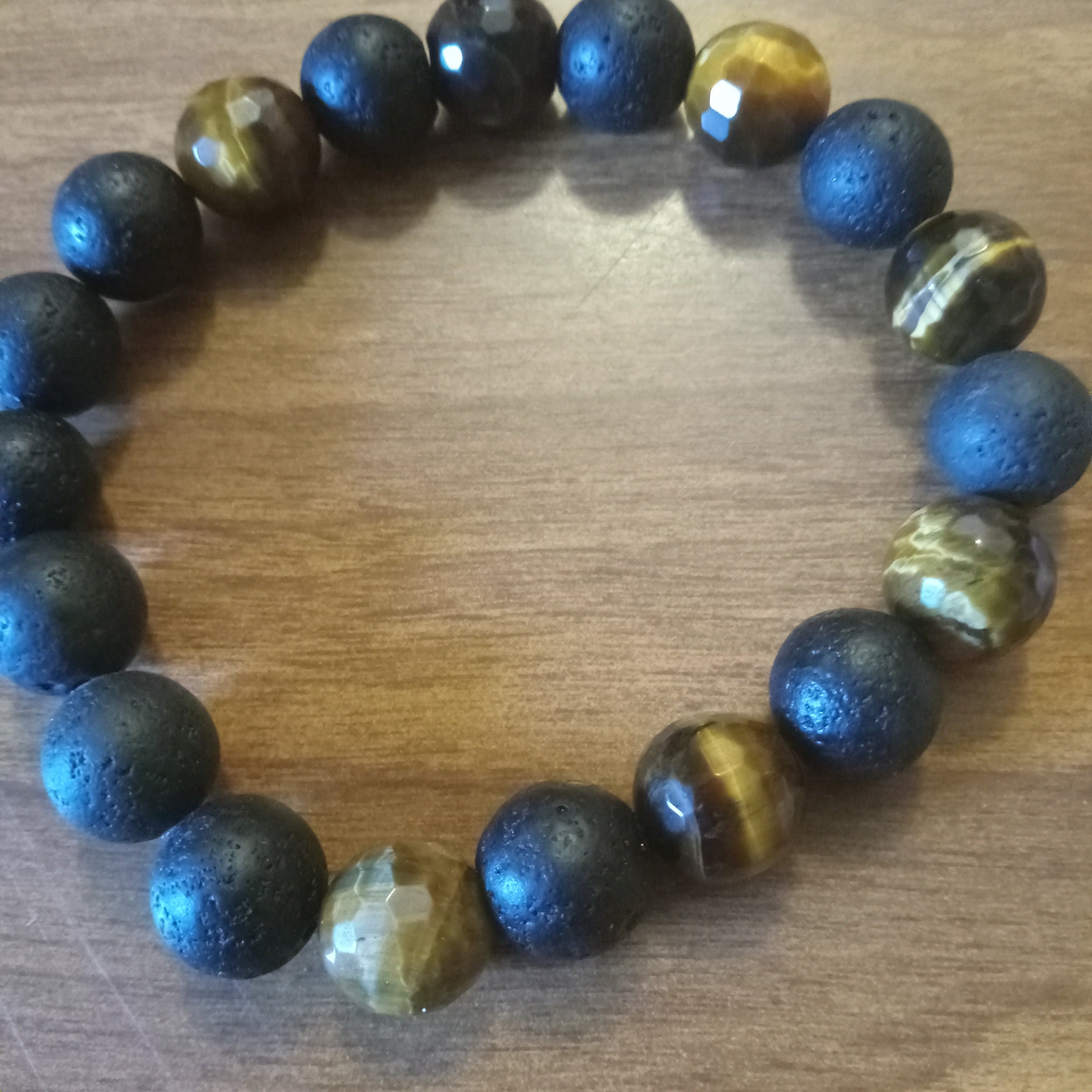 Men’s Black Lava & Tiger Eye Bracelet – Strength, Confidence & Grounding