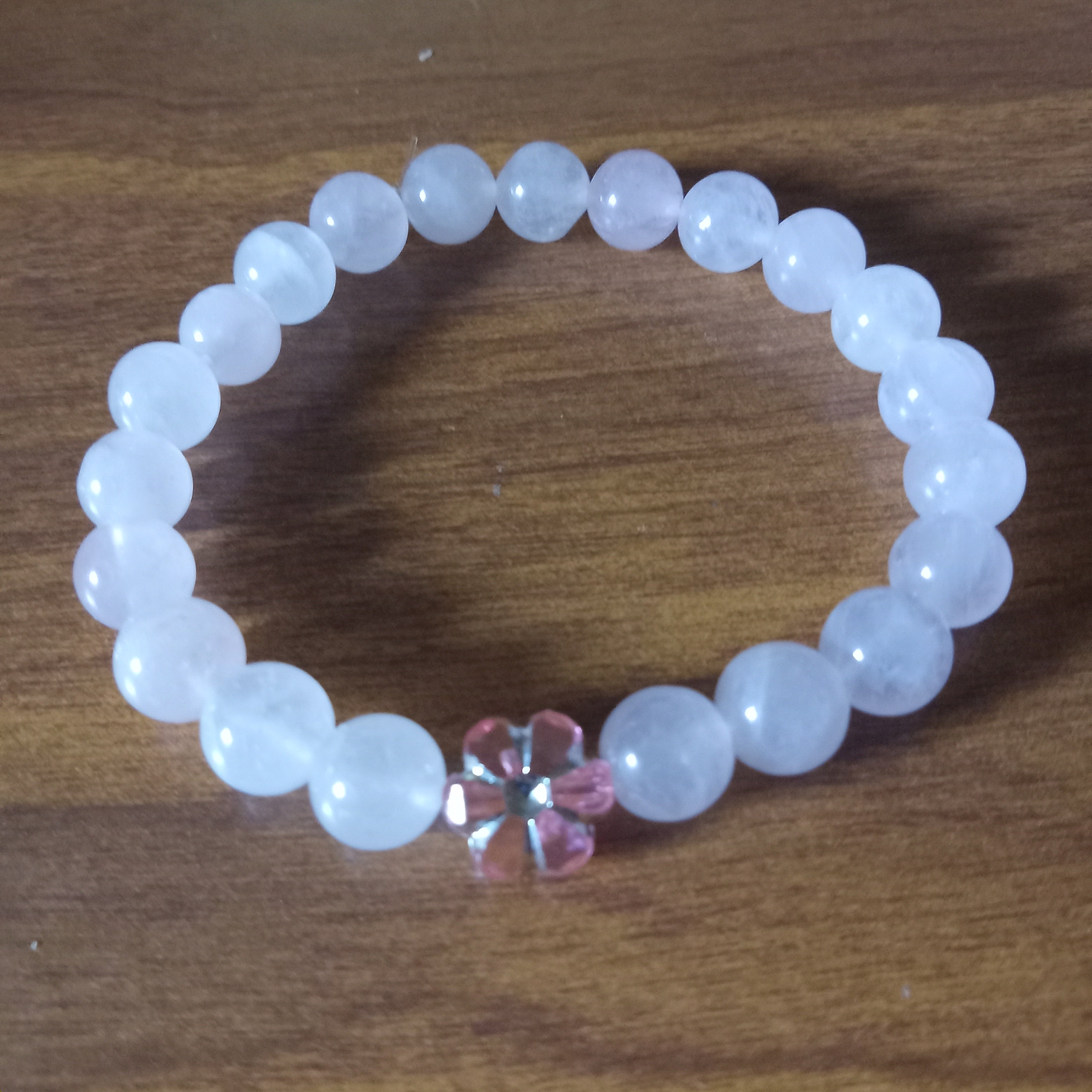 Floral Rose Quartz Bracelet – Elegance & Positive Energy