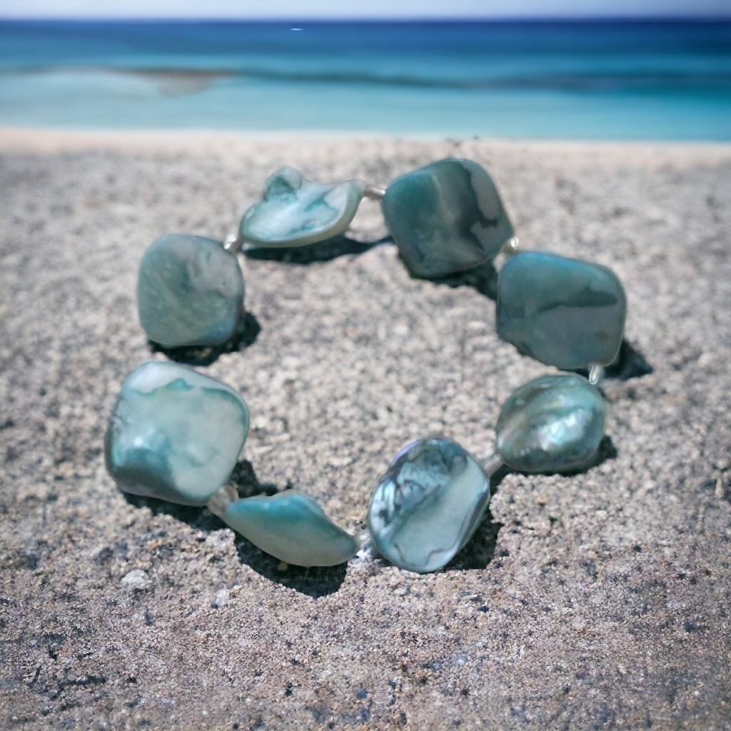 Handcrafted Blue Mother of Shell Pearl Stretch Bracelet – Elegant & Comfortable Jewelry